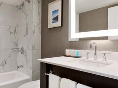 エンバシー スイーツ バイ ヒルトン トロント エアポート 写真