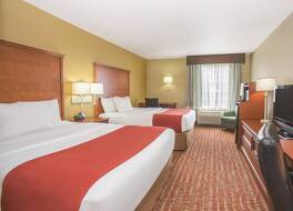 ラ キンタ イン & スイーツ バイ ウィンダム ベントンビル 写真