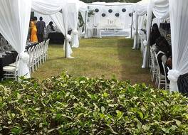 アクラ ロイヤル キャッスル アパートメンツ & スイーツ 写真