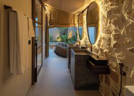 ウブド マス グランピング ラグジュアリー テント 写真