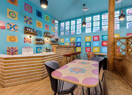 Blue Balcony Hotel 〓 写真