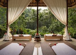 ロイヤル ピタ マハ ホテル 写真