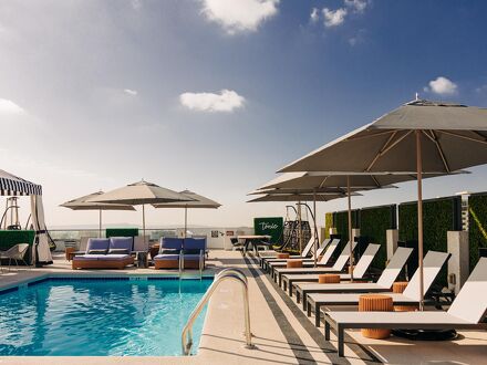 モントローズ アット ビバリーヒルズ 写真