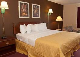 Suburban Studios Mason Hwy 42 写真