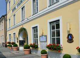 ホテル & レストラン シュテーン