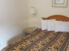 アナハイム ディスカバリー イン & スイーツ 写真