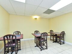 アメリカン イン エバンズビル 写真