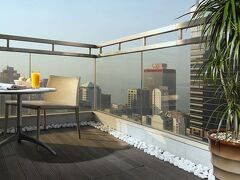 ラン カイ フォン アト 9 ユーフォン 写真