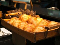 ダブルツリー バイ ヒルトン スクンビット バンコク 写真