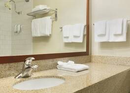 Ramada on the Bay Conference Resort Belleville 写真