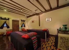 バンヤン ツリー リンハ 写真