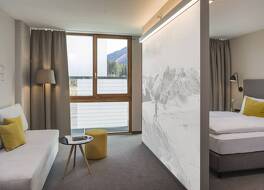 アリーナ フランツ フェルディナンド ナスフェルト 写真