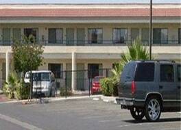 スタジオ 6 ベーカーズフィールド カリフォルニア - サウス