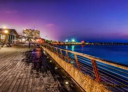 ザ ニュー ポート ホテル テル アビブ 写真