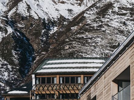 ザ クリスタル ヴァヤ ユニーク 写真