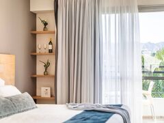 ヤコブ エイラート 写真