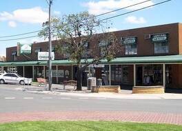 セントラル ヤラウォンガ モーター イン 写真