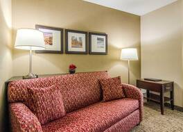 コンフォート スイーツ ベントンビル ロジャース 写真