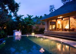 ロイヤル ピタ マハ ホテル 写真