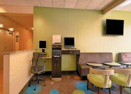 Hampton Inn Clinton 写真