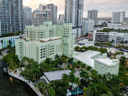 リバーサイド ホテル 写真