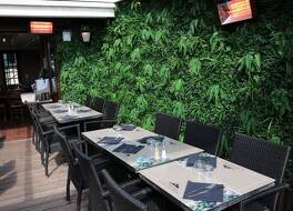 ホテル ル ムートン ブラン 写真