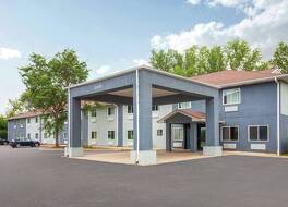 スーパー8 バイ ウィンダム マッヘンリー/フォックスレイクエリア 写真