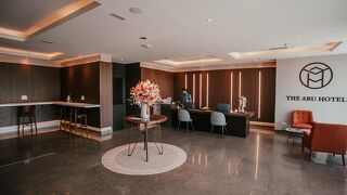 ジ アル バイ アユホウズ