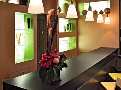 イビス スタイルズ ルクセンブルク センター ガール 写真