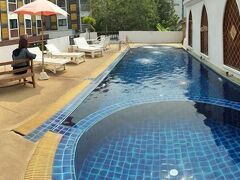 ワンブラパ グランド ホテル 写真