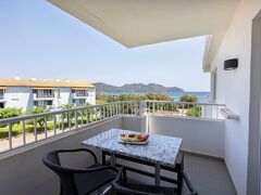 ヒポテルス アパルタメントス カラ ボナ 写真