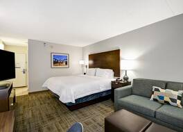 ハンプトン イン シカゴ ナパービル ニア NIU カンファレンス センター 写真