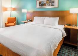 フェアフィールド イン & スイーツ スー フォールズ 写真