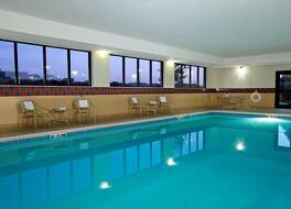 Hampton Inn & Suites Madisonville 写真