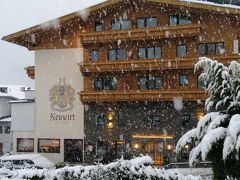 ホテル ノイヴィルト 写真