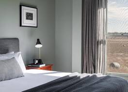 Cleveland Estate 写真