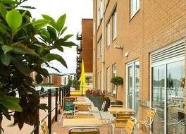 ホリデイ イン エクスプレス カーディフ ベイ バイ IHG 写真