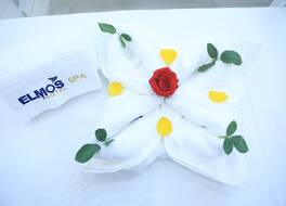 エルモズ ホテル 写真