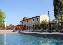 ポン レヴィ ホテル 写真