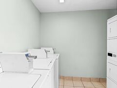 シュアステイ スタジオ バイ ベストウェスタン ペンサコラ 写真