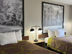 スーパー 8 バイ ウィンダム エバンズビル イースト 写真