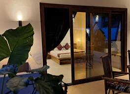 アルナ パジェ 写真