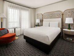 ザ タルボット オートグラフ コレクション 写真