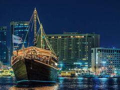 ラディソン ブル ホテル ドバイ デイラ クリーク 写真