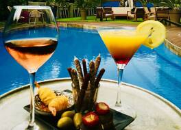 Grand Hôtel de Nîmes 4 étoiles 写真