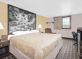 スーパー 8 バイ ウィンダム ウォータータウン 写真