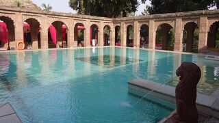 ウェルカムヘリテージ バルサマンド レイク パレス