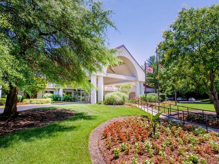 ダブルツリー スイーツ バイ ヒルトン ホテル ナッシュビル エアポート 写真