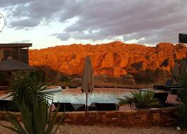 イザロ ロック ロッジ 写真