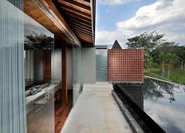 ディジョグロ ラグジュアリー バンガロー 写真